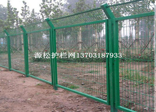绿色圈地围栏网3