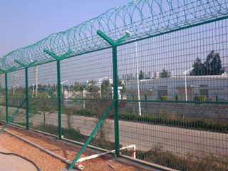 防爬带刀刺围栏网